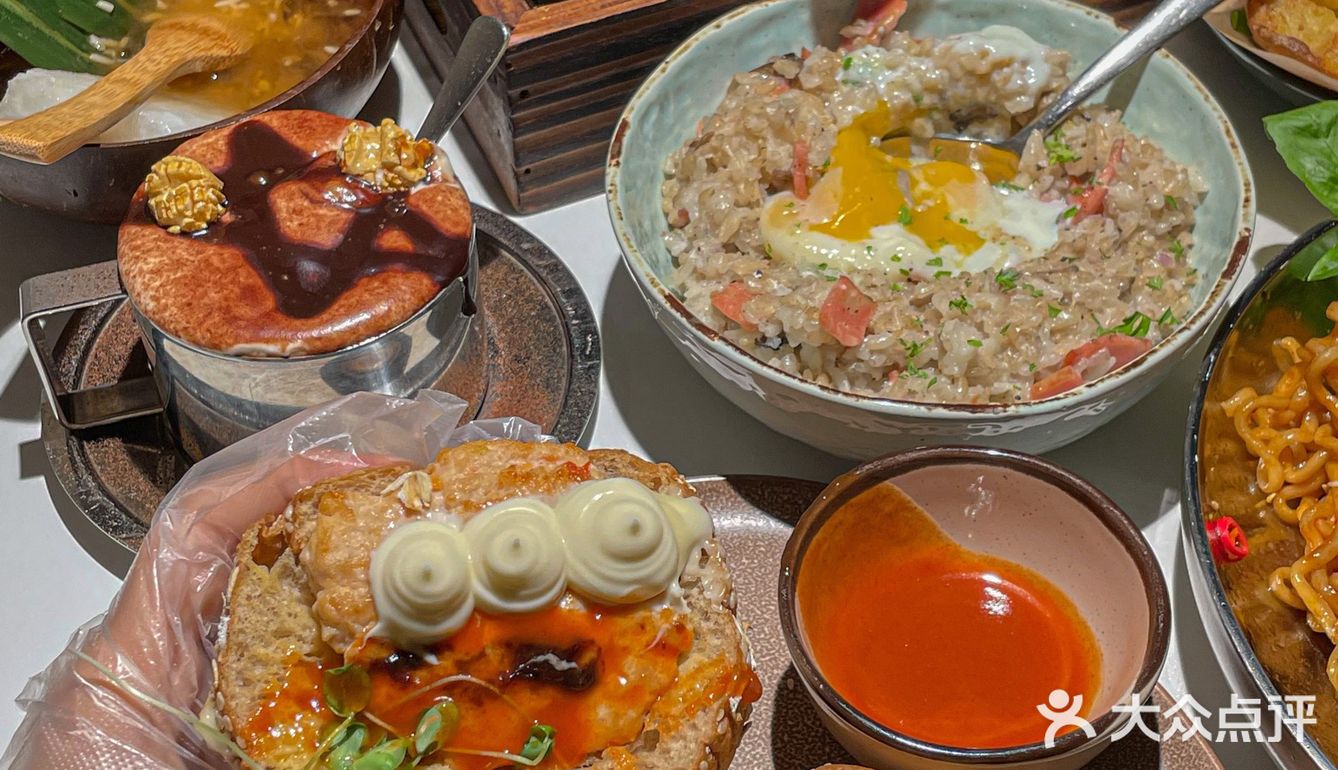 重庆｜解放碑私藏宝藏小店，鸡扒包好香！ 