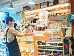 -猫的天空之城概念书店(苏州平江店)