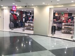 -优衣库(上海正大广场店)