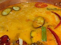 -洱火云南酸菜牛肉火锅(石景山当代商城店)