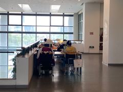 -海事大学图书馆(临港校区)