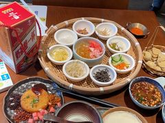 -包整·丝娃娃(甲秀楼景观店)