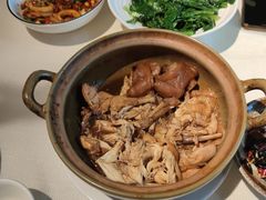 土鸡煲猪手-麓湘小镇(开福万达广场店)