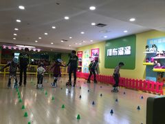 -阿布溜溜(同曦假日百货店)