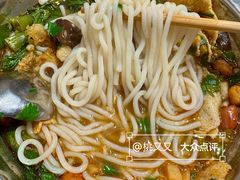 -柳州肥姨妈大骨螺蛳粉(万达中心店)