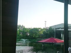 -上海怡沁园度假酒店