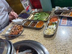 -姜胖胖韩式自助烤肉(光明万达店)