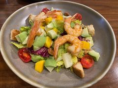 柠檬汁拌扒鲜虾牛油果沙拉-G+KITCHEN(龙湖狮山天街店)