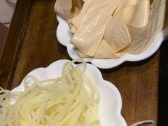 -三江两海老火锅(北京首店)