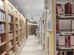 -广州市白云区图书馆