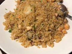 -臻鲜燕海鲜融合餐厅(金陵style店)