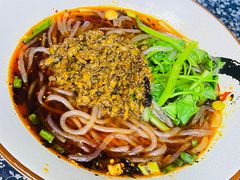 手工酸辣粉-老地方猫儿面(磁器口店)