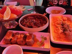 -粉墨特色菜·烧烤音乐酒馆