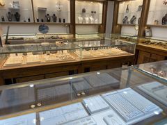 -品真阁华夏典当行(四通桥店)