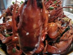 -虾弄弄海派小龙虾·牛羊蝎子火锅