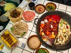 -扎起市井老火锅(乐山总店)