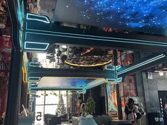-屋有岛沉浸游戏旗舰店(中山公园店)