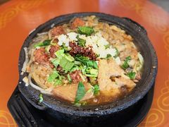 招牌砂锅烩菜-王明古法砂锅居(开化寺店)