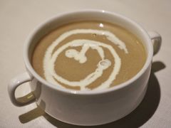 奶香蘑菇汤-俄士厨房(万松园店)