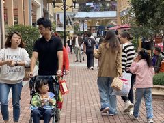 -王府井奥莱临潼小镇(临潼店)