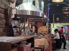 -破瓦寒窑·地摊烤羊排