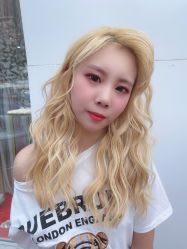-银星女王公园发型艺术沙龙
