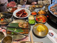-草家酱蟹炭火烤肉店(珲春南路一店)