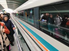 -龙阳路磁悬浮列车总站-停车场