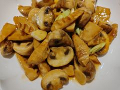 -京味斋·北京烤鸭(北京南站洋桥店)