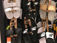 -NIKE品牌体验店(金源新燕莎店)