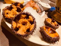 生吃海胆-海鼎荟海鲜姿造(晋江宝龙店)