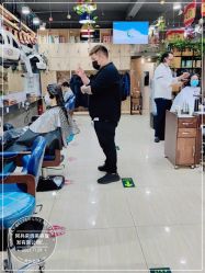 -阿兵荣辉美容理发有限公司