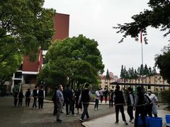 -上海市控江中学