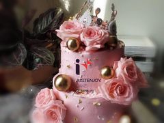 邂逅鲜花双层蛋糕-艾加柒克蛋糕茶歇甜品台(春熙路店)