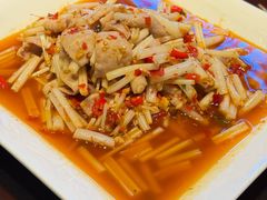 -三叔特色自贡菜(中海国际店)