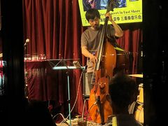 -东岸Cafe 爵士俱乐部