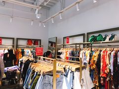 -URBAN REVIVO(北京斯普瑞斯奥特莱斯店)