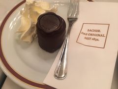 -Cafe Sacher(WIEN)