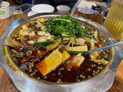 -乡土特色.冷锅鱼.牦牛肉汤锅