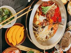 -四小区火锅·巷子里的重庆火锅(花照壁店)