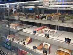 面包甜点陈列柜-COSTA COFFEE(恒基名人购物中心店)