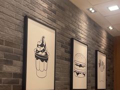 -麦当劳(虹口星荟中心店)