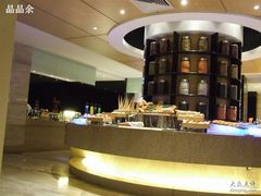自助取餐区-上海东方佘山翰悦阁酒店·Vie全日制餐厅