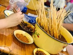 -拈签一笑黄牛肉辣卤串串
