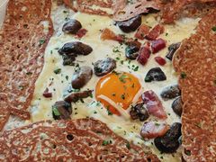 鸡蛋蘑菇熏肉荞麦可丽饼-RAC BAR(安福路店)