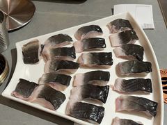 -围炉肉舍•炭烤活鳗•丹东海鲜烤肉(步行街店)