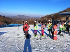 -亚布力新体委滑雪场