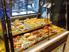 -巴黎贝甜(昆城广场店)