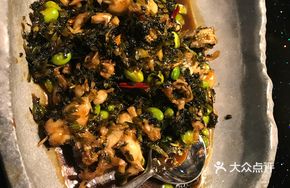 Snowy Soybeans Stir-fried with Frog