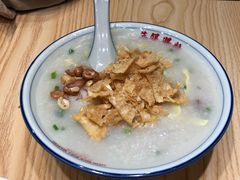 荔湾艇仔粥-荔银肠粉·非遗手藝(夫子庙店)